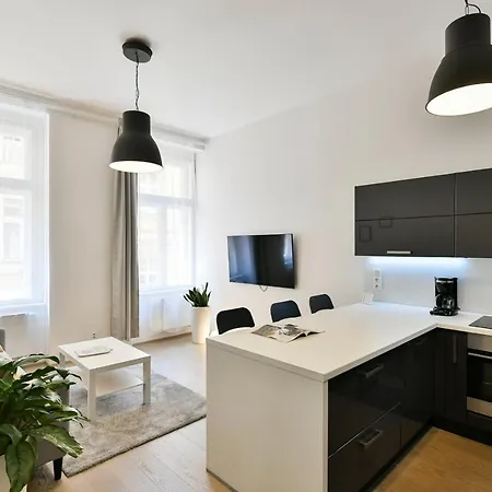 Apartmán Klimentská 52 *