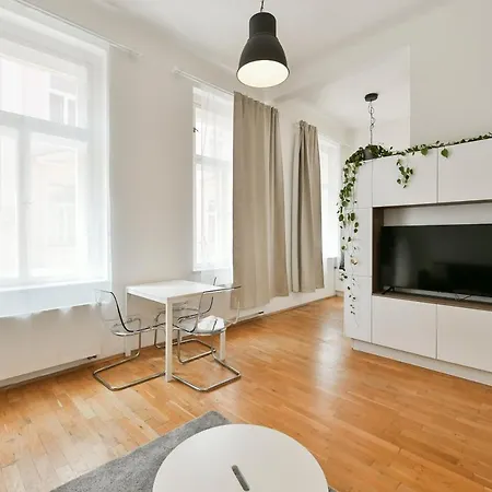 Klimentska 52 Апартаменты Прага