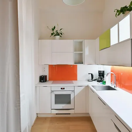 Апартаменты Klimentska 52 *