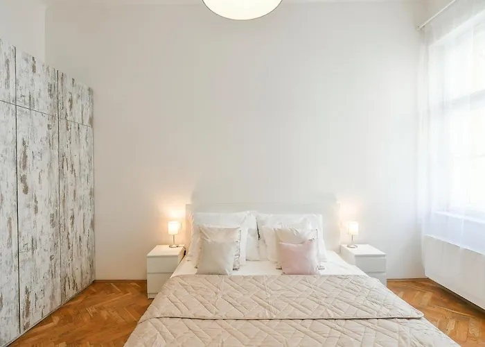 Apartamento Klimentská 52 *